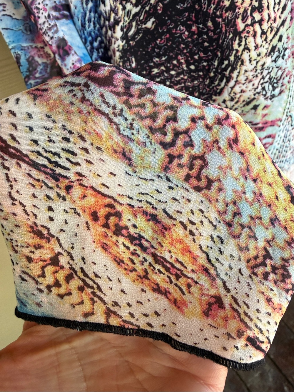 Linea Domani Colorful Layered Top - Picture 4 of 9